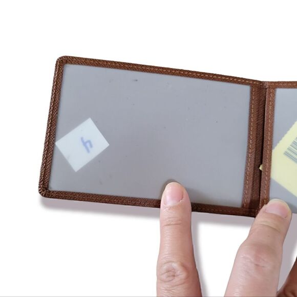 š„ONEāDAYāSALEš„āLOUISĀ VUITTONāTIAGAābrownāleatherāpassācase - Picture 7 of 10